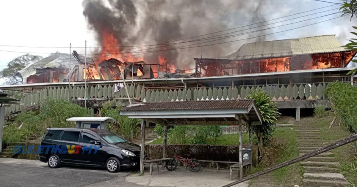 Rumah panjang terbakar, 43 hilang tempat tinggal