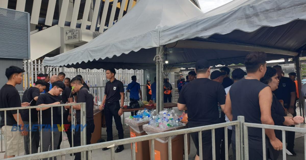 Pihak berkuasa kawal keamanan, pemeriksaan ketat ke dalam stadium