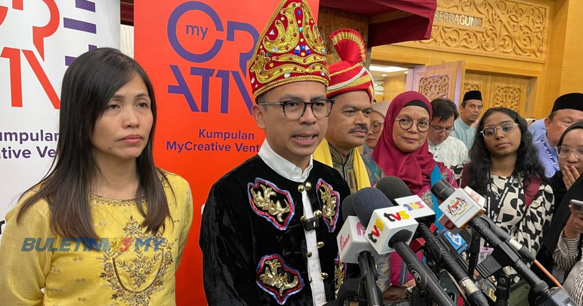 Fahmi dedah ada syarikat jual projek pembangunan internet