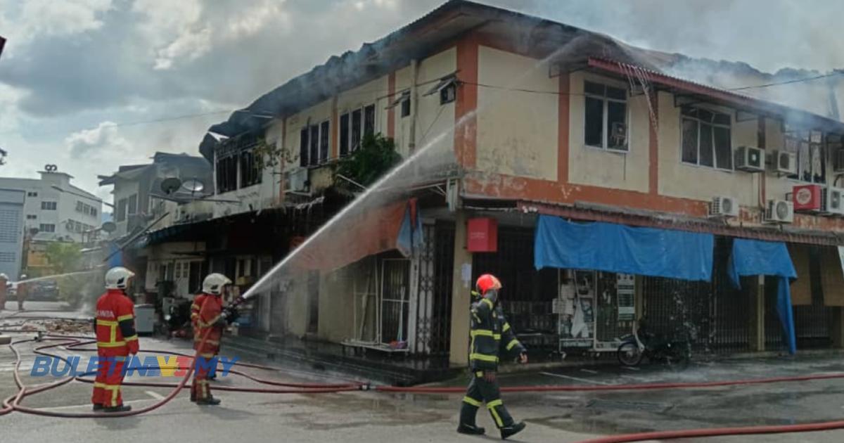 7 unit lot kedai musnah terbakar