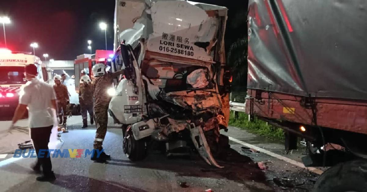 Pemandu, penumpang lori maut tersepit dalam kemalangan