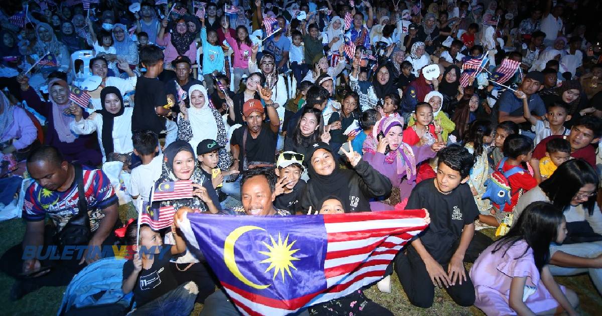 PM, Abang Jo dan Hajiji hadir Sambutan Hari Malaysia Peringkat Kebangsaan 2024