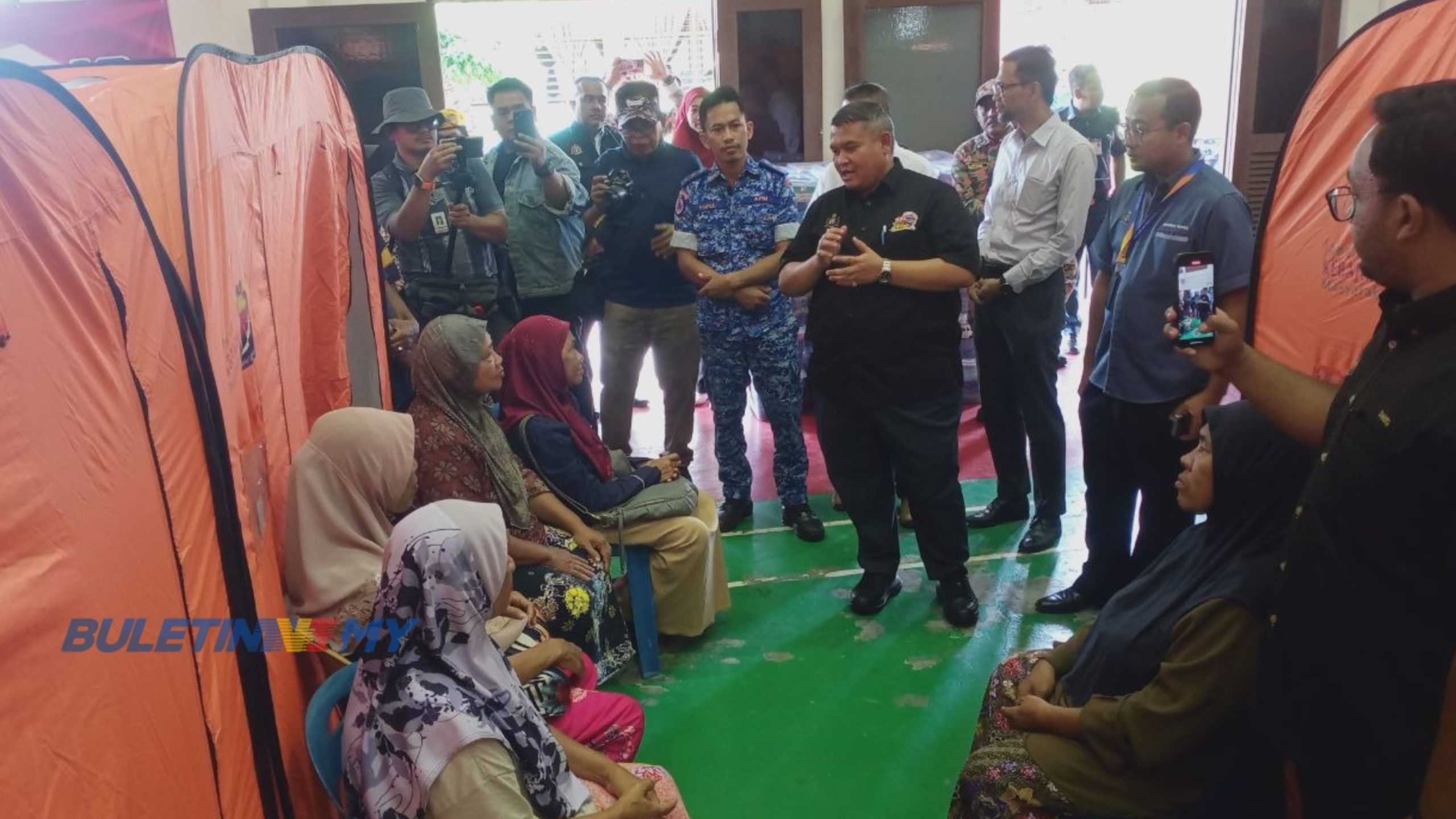 Jumlah mangsa banjir di Perak, Pahang, Melaka terus meningkat malam ini