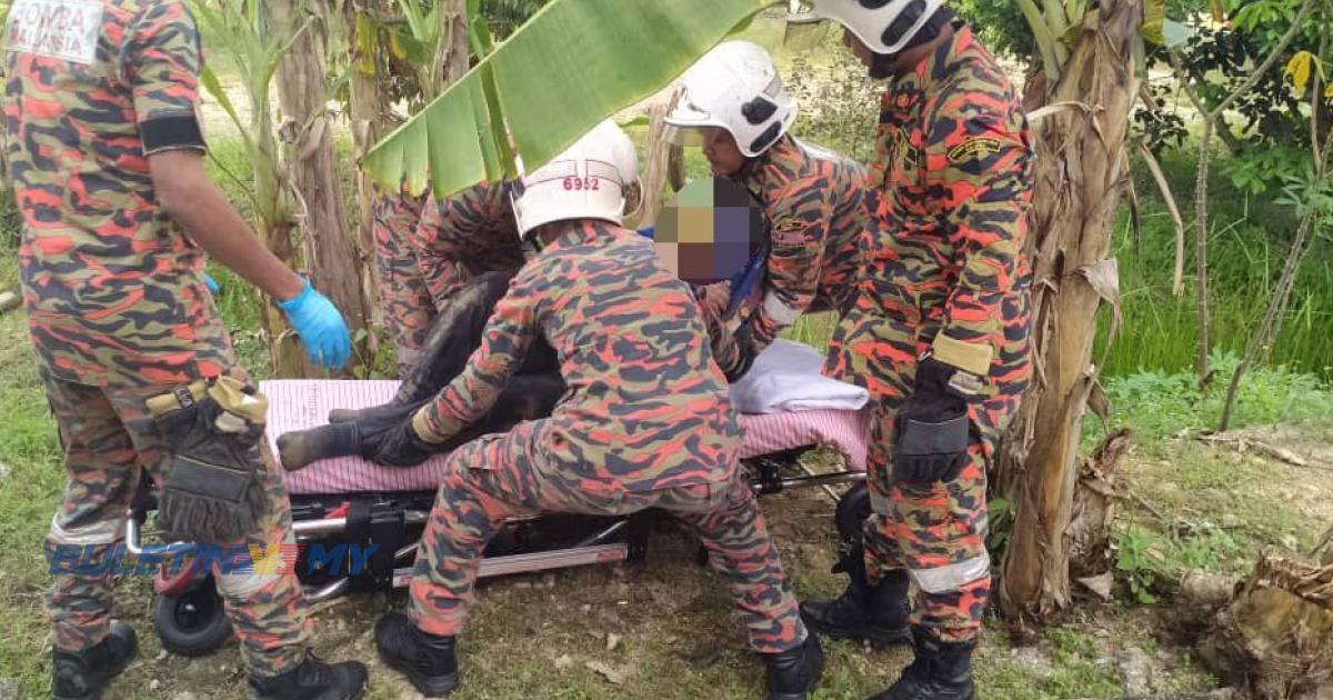 Bomba selamatkan wanita hampir lemas jatuh longkang