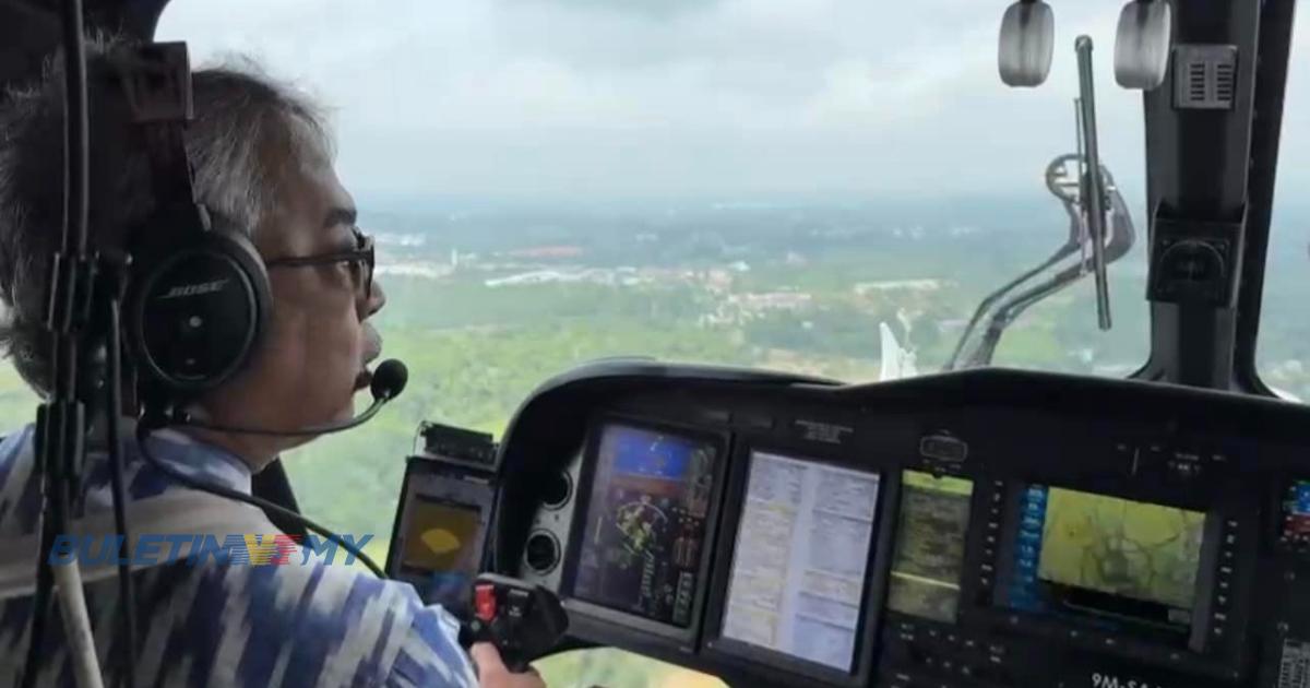 Sultan Pahang tinjau banjir di Temerloh melalui udara