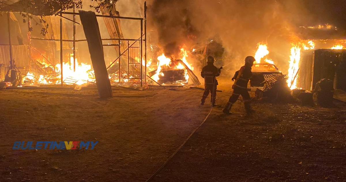 Rumah, 4 kenderaan hangus dalam kebakaran