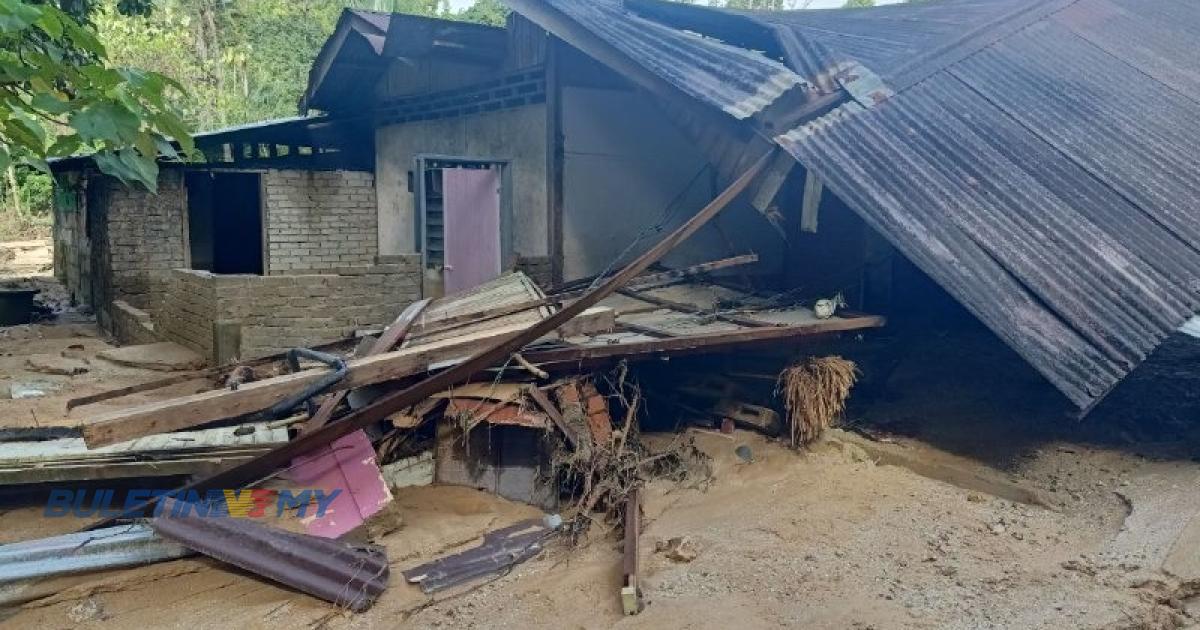 Sempat keluar sebelum rumah musnah sekelip mata