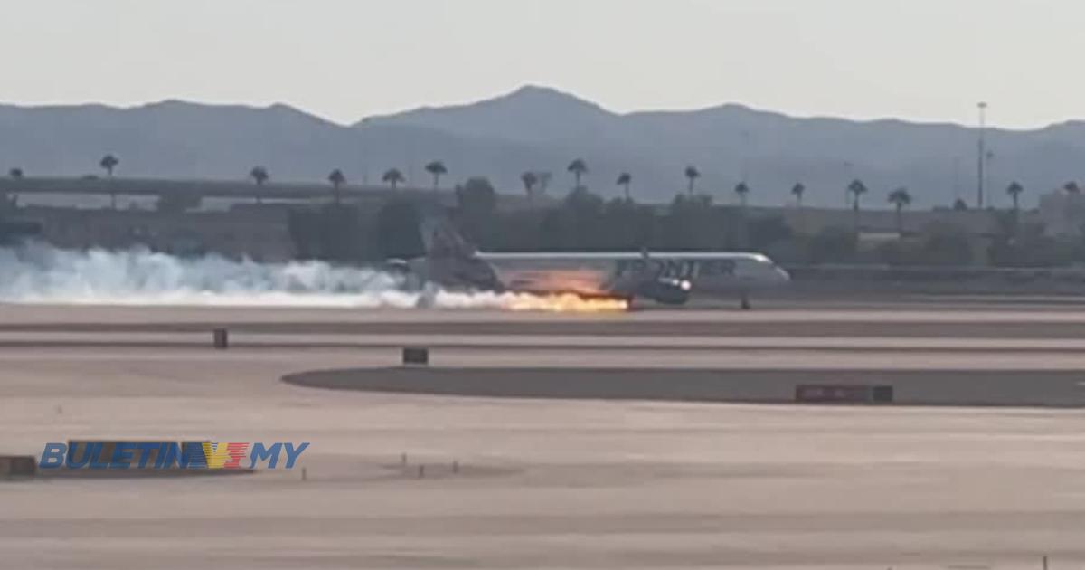 Pesawat Frontier Airlines terbakar ketika mendarat di Las Vegas