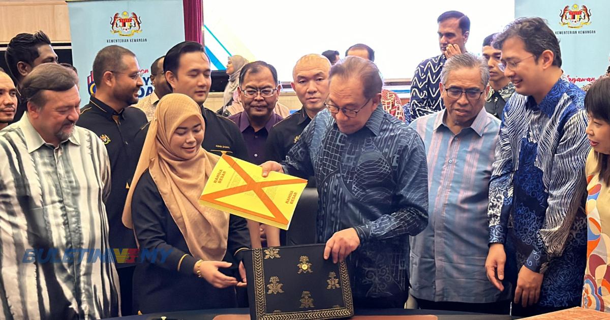 Anwar bentang Belanjawan 2025 petang ini