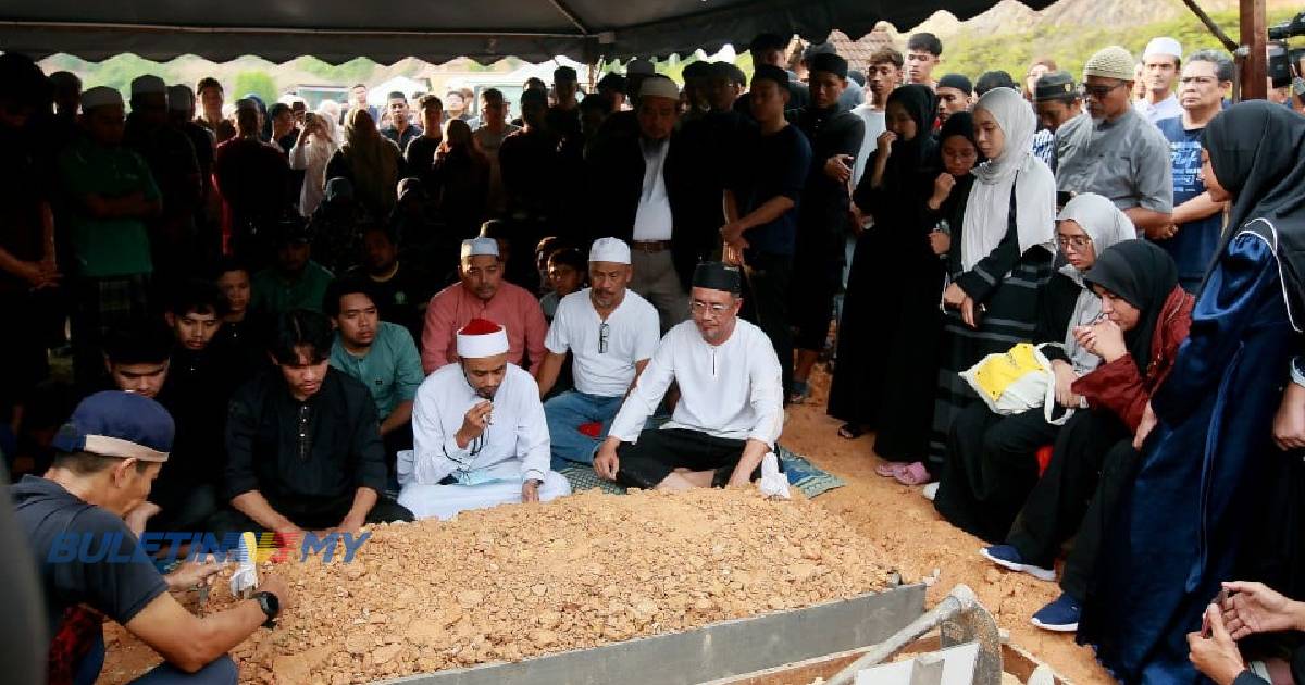 ‘Saya berdoa supaya dapat melihat jasad anak buat kali terakhir, Alhamdulillah dipermudahkan’