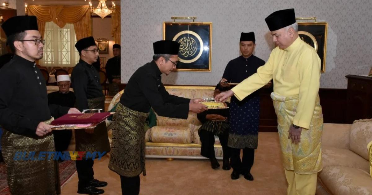 Sultan Perak berkenan terima zakat perniagaan RM9.7 juta