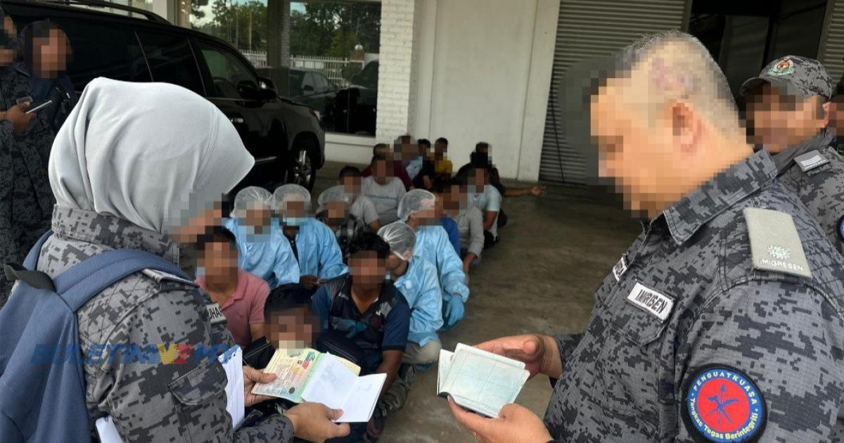 Imigresen Melaka serbu gudang makanan, tahan 22 PATI