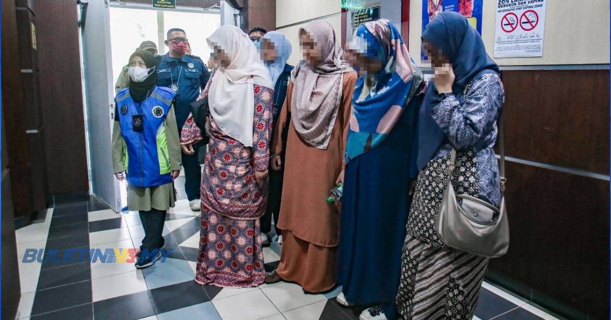 8 individu terlibat ajaran ‘Tuhan Harun’ dihadapkan ke mahkamah