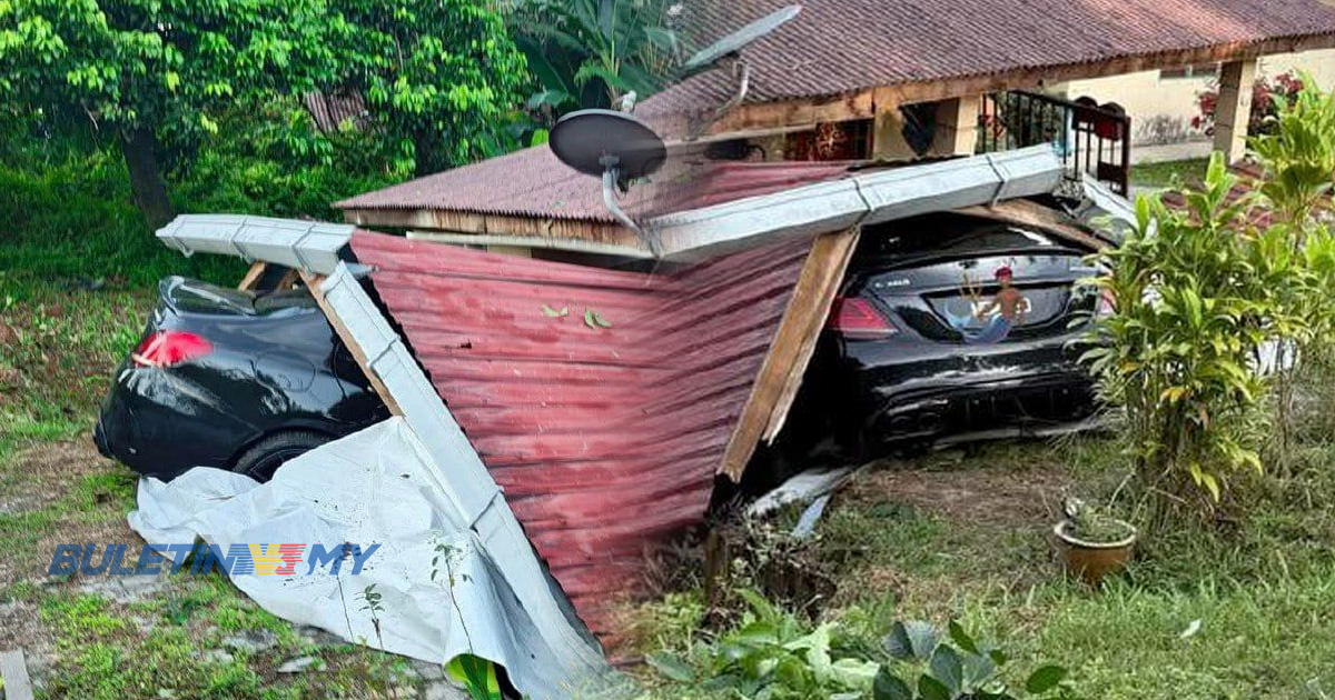 Kereta mewah rempuh rumah