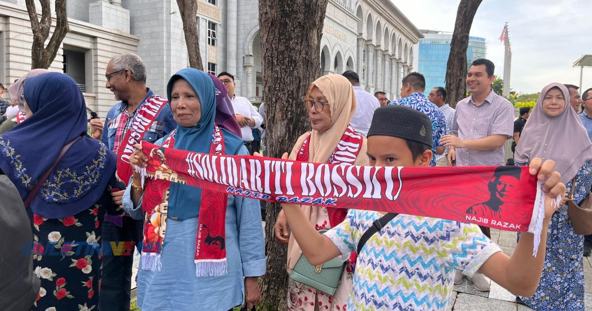 3,000 penyokong berhimpun di Istana Kehakimam setakat 9 pagi