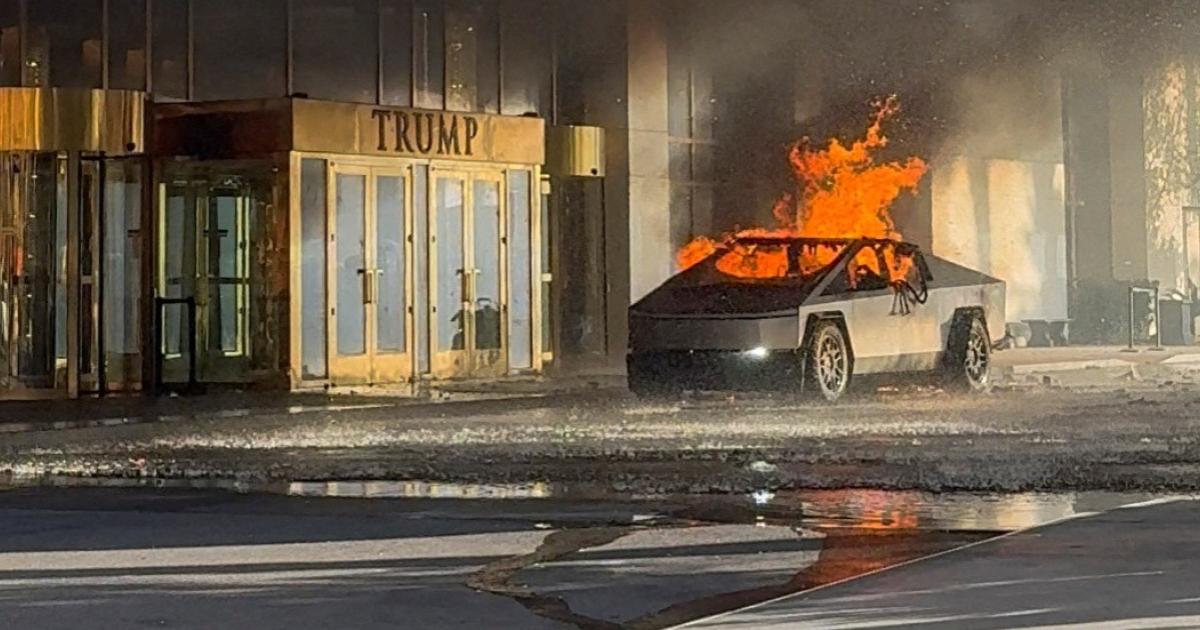 Seorang maut, 7 cedera trak Cybertruck Tesla meletup di luar hotel Trump di Las Vegas