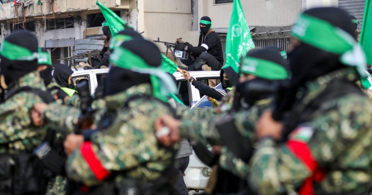 Pejuang Hamas berkumpul di Dataran Palestin