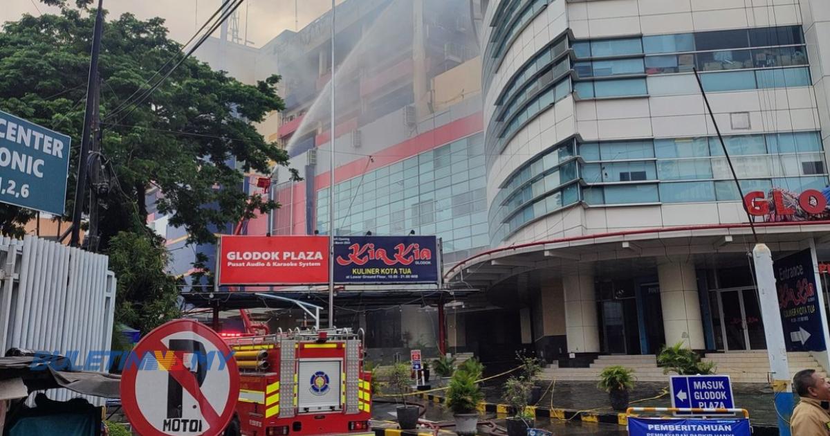 Usaha pencarian mayat di Glodok Plaza, Jakarta berdepan kesukaran