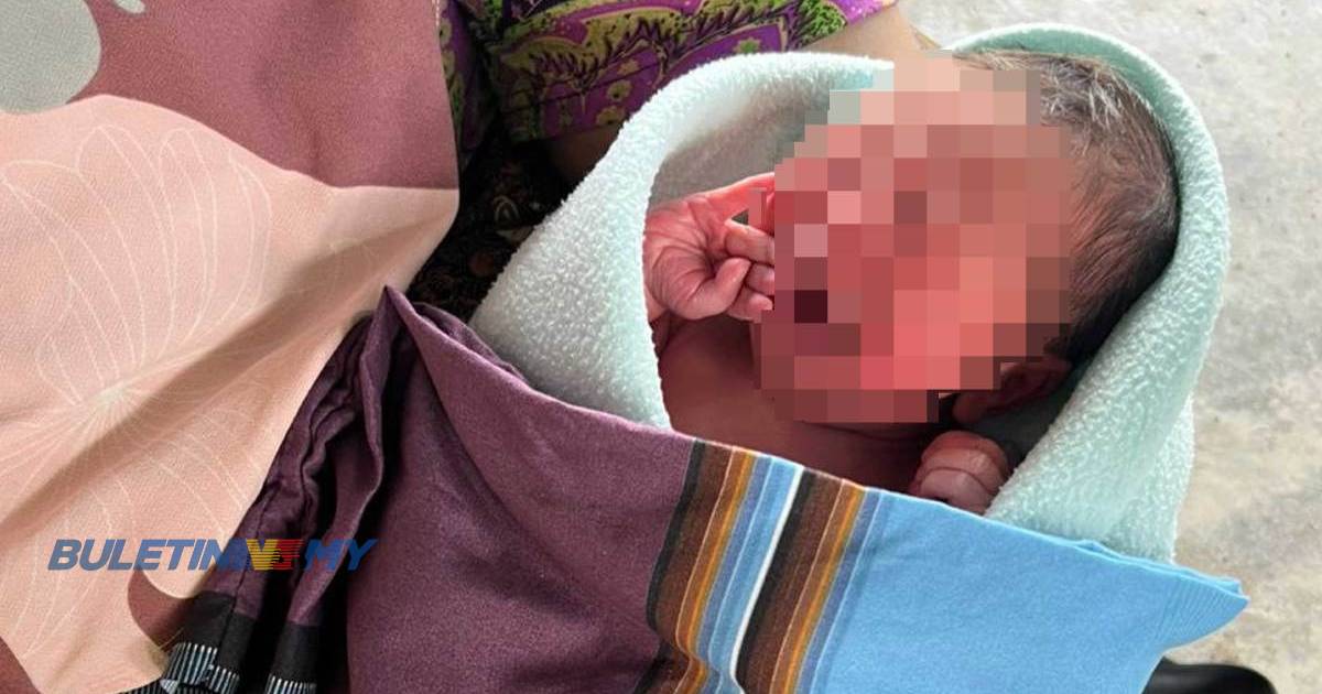 Bayi perempuan ditinggalkan di hadapan rumah