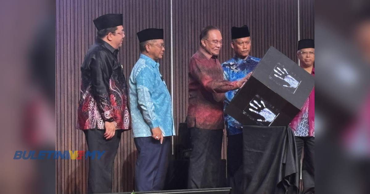 Kerajaan tidak cadang keluar arahan kadar sumbangan zakat, wakaf tetap untuk penjawat awam – PM