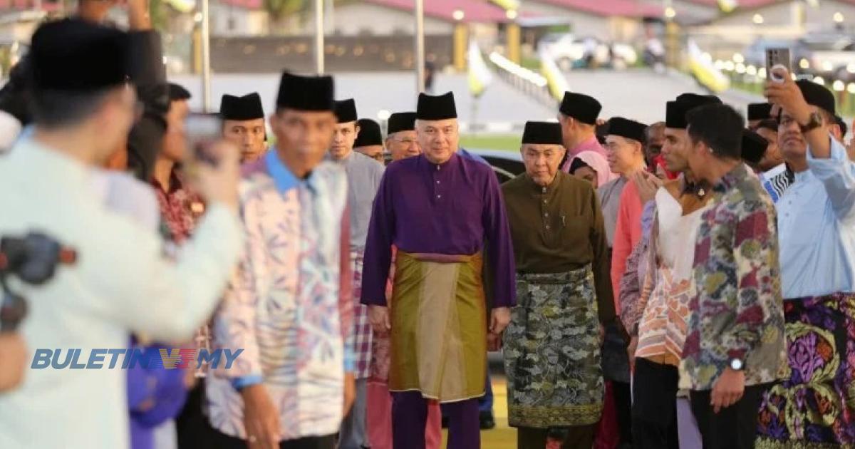 Sultan Nazrin berkenan rasmi Masjid Tuminah Hamidi