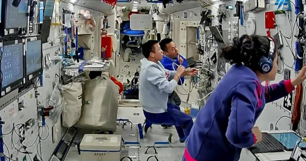 Krew Shenzhou-19 jalankan eksperimen sains di angkasa