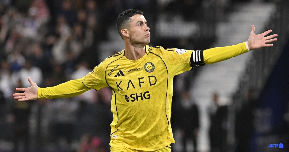 Ronaldo kembali turun berlatih walaupun masih mogok