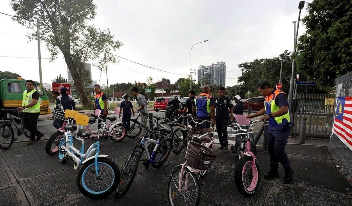 157 basikal milik 7 pengusaha tanpa lesen disita di Taman Tasik ...